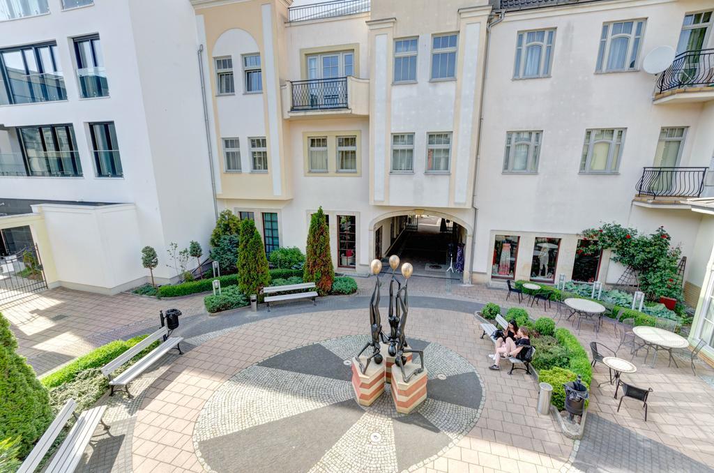 סופוט Dr Apartments - Windows מראה חיצוני תמונה