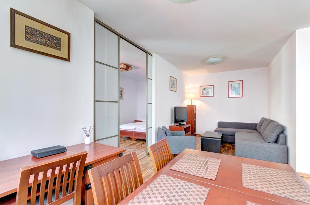 סופוט Dr Apartments - Windows מראה חיצוני תמונה